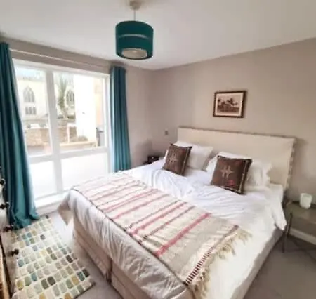 Vibrant Bright & Stylish Flat - * Бристоль