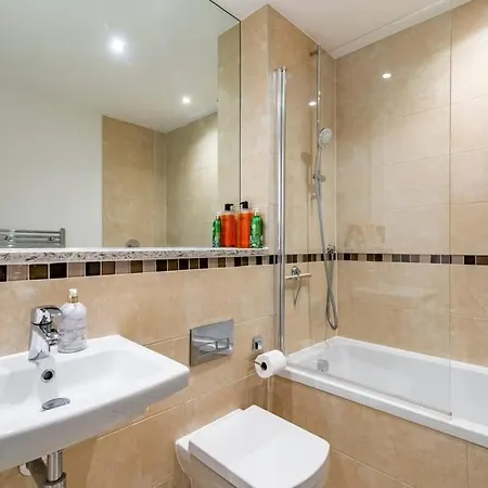 Διαμέρισμα Vibrant Bright & Stylish Flat -