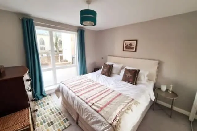 Vibrant Bright & Stylish Flat - * Μπρίστολ