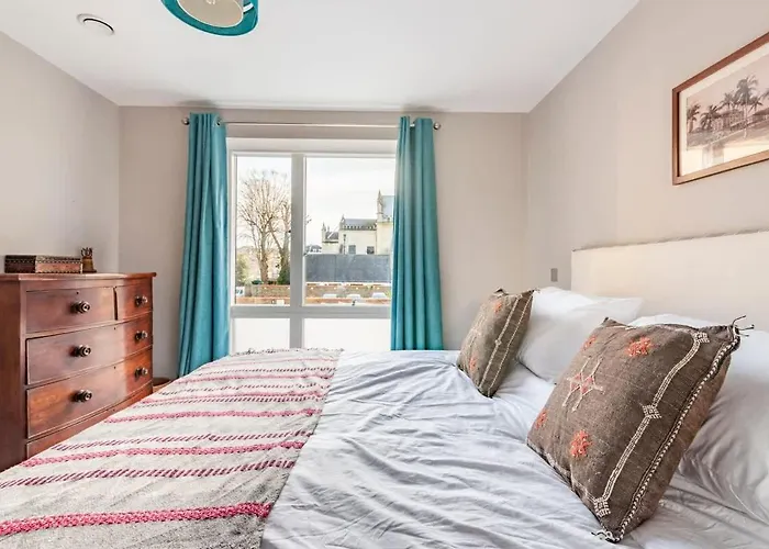 Vibrant Bright & Stylish Flat - Apartament *