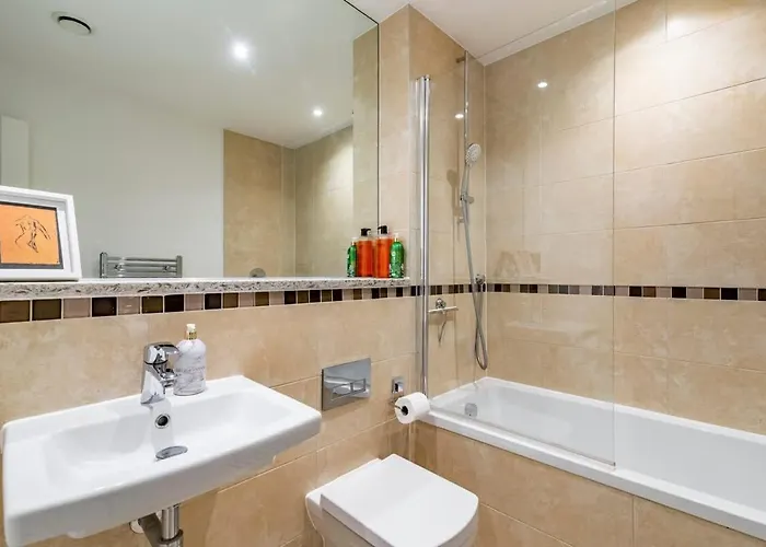 Apartament Vibrant Bright & Stylish Flat -