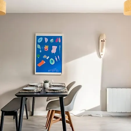 Vibrant Bright & Stylish Flat - Apartment
